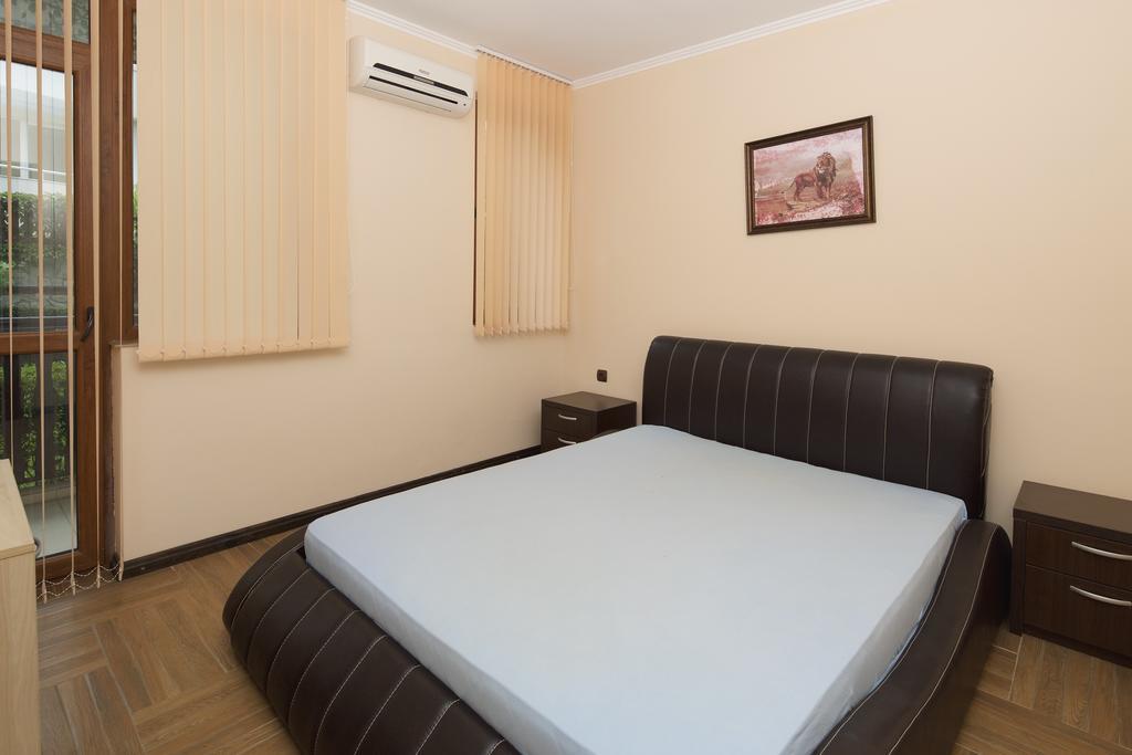 Mars Apartments In Complex Shipka Sveti Vlas Exterior foto